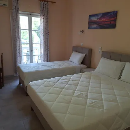 River & Aparthotel Mesongi